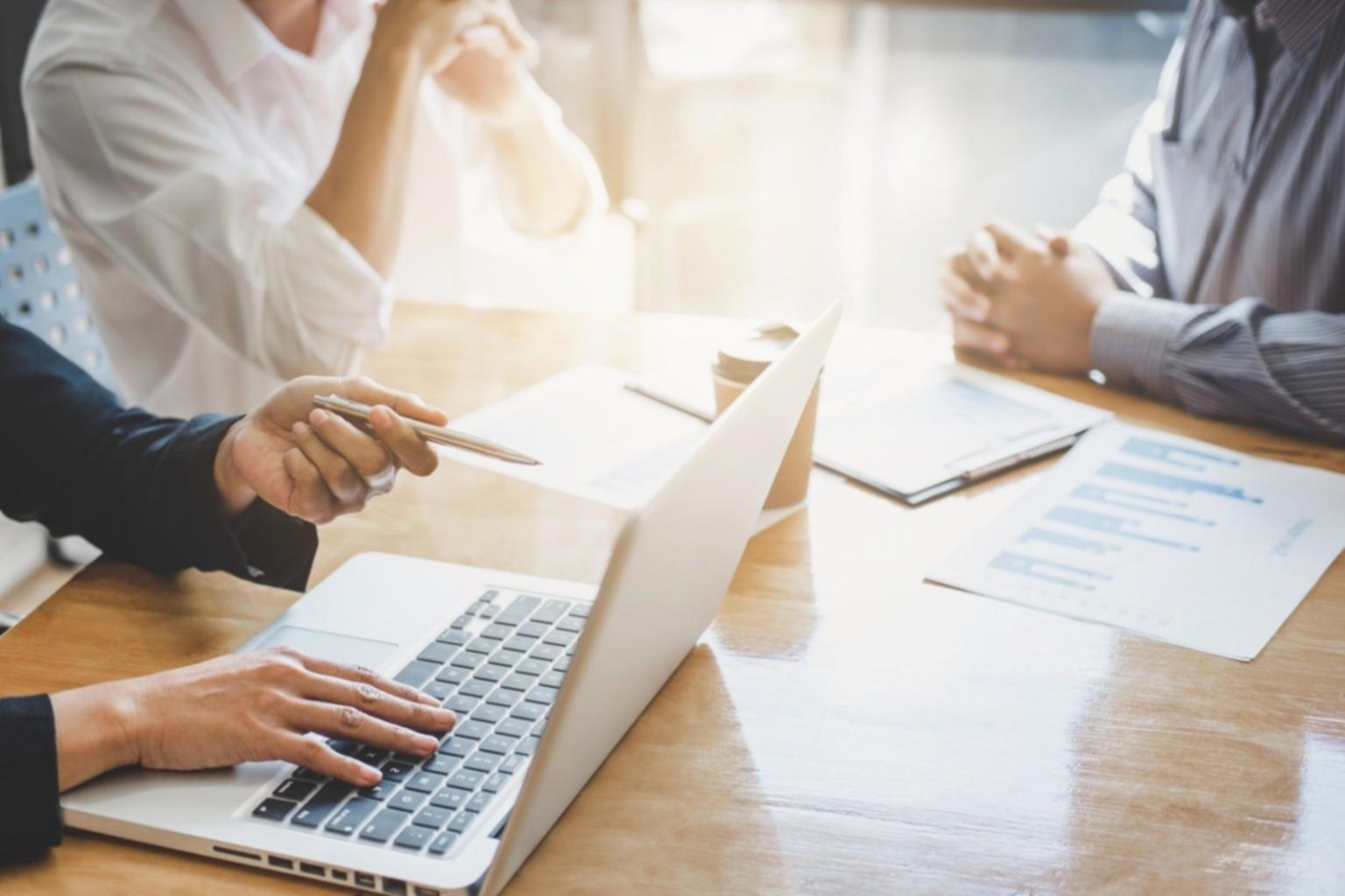 Subscription vs One-Off Sales: A Quieter Way to Think About It